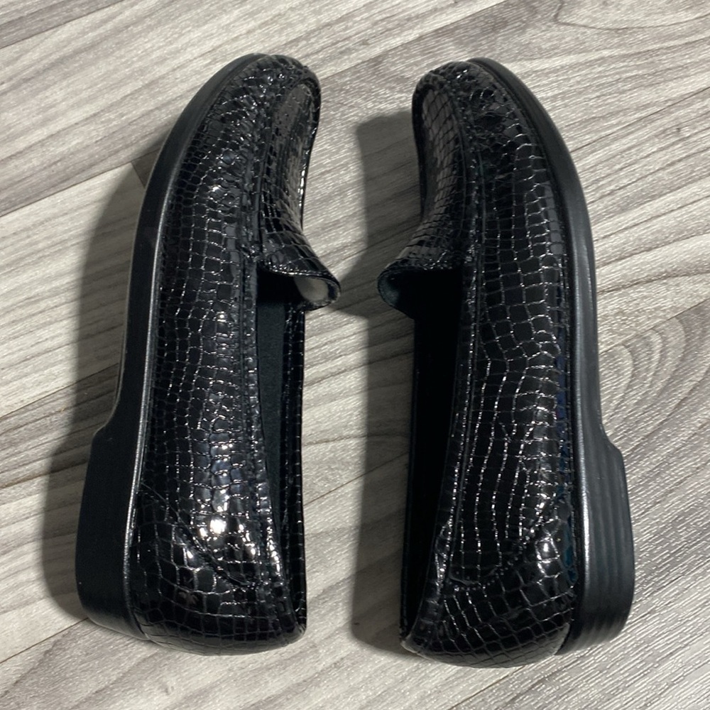 SAS Women’s Simplify C Loafer Black Croc 1556-181 Size 8.5M Slip-On Excellen X-6 - Picture 4 of 8